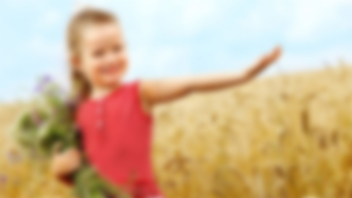 Little-Girl-Wheat-Field-1350x2400.jpg